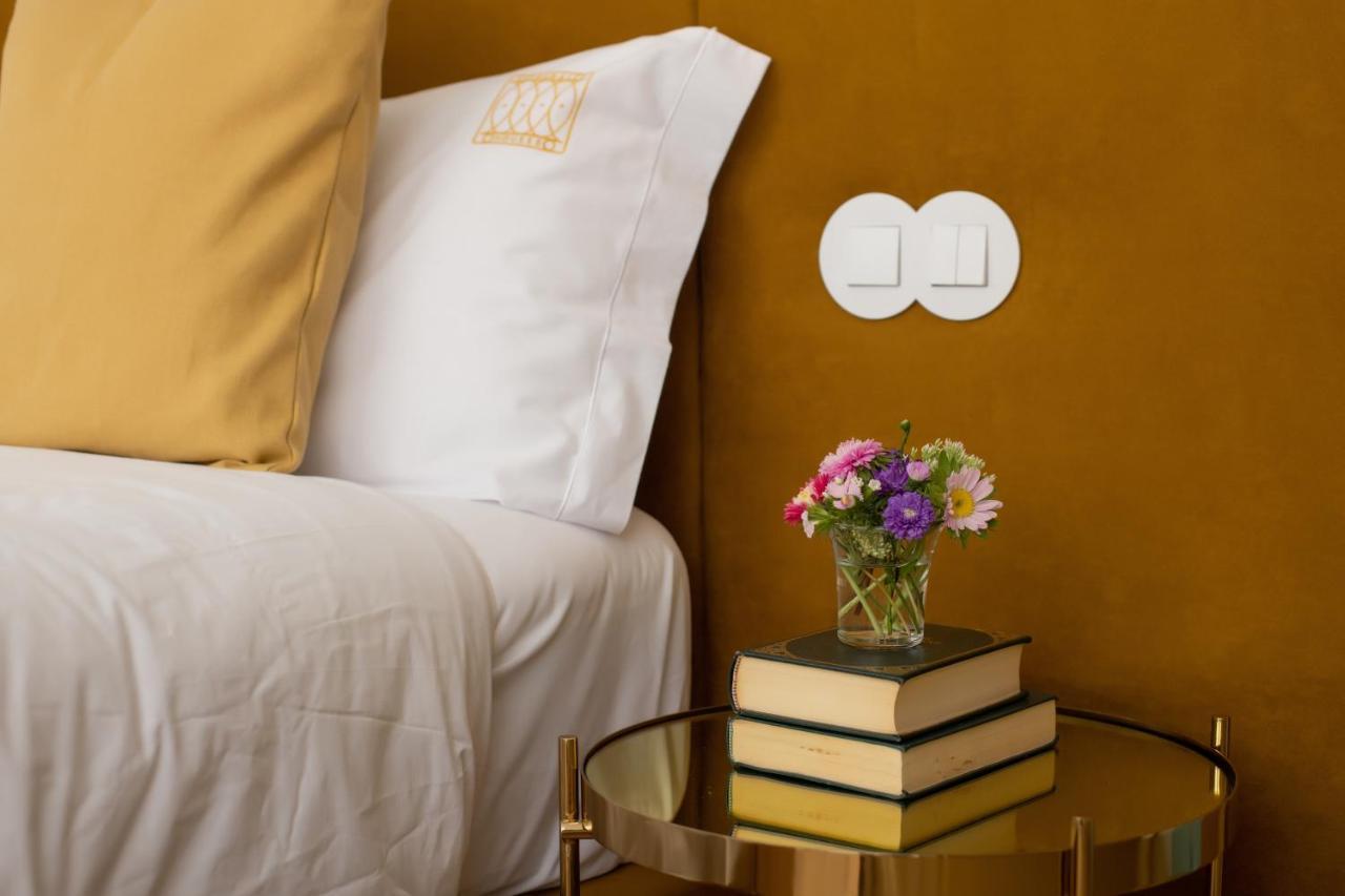 Trovador Guest House กิมาไรส์ ภายนอก รูปภาพ